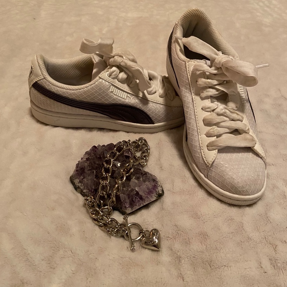 ***SOLD***Puma Sneakers